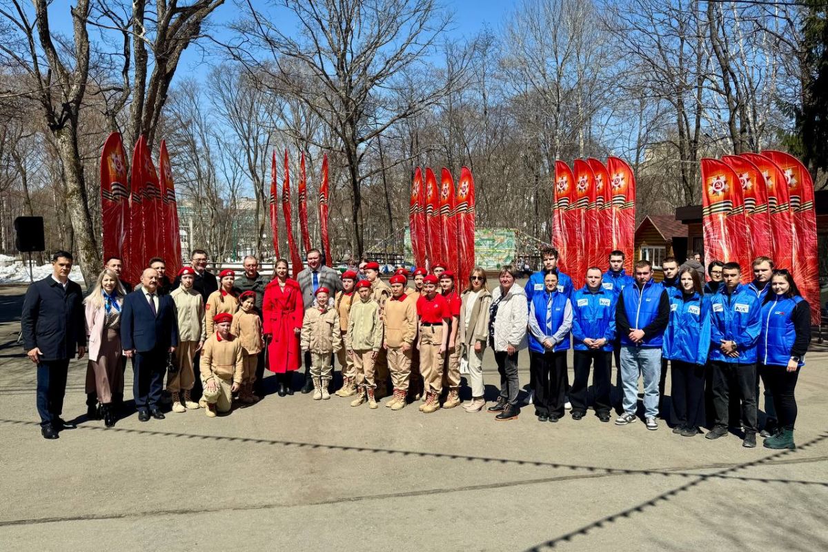«Единая Россия» на Сахалине открыла фотовыставку, посвящённую «Диктанту Победы»