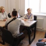 Елена Синица и Владимир Рожков провели личные приемы граждан