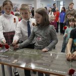 В школе №195 Красногвардейского района открыли «Парту Героя» в честь участницы обороны Ленинграда Татьяны Ильиничны Садовниченко