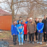 Активисты «Молодой Гвардии Единой России» Белгородской области оказывают поддержку одиноким пенсионерам