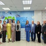 О поддержке участников СВО и не только: на площадке партии прошло заседание Общественного совета Женского движения