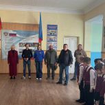 «Единая Россия» навестила подшефную гимназию ЛНР
