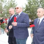 В Купинском районе при поддержке «Единой России» открыли мемориальные доски, посвящённые Героям Советского Союза