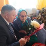 В Темниковском районе партийцы поздравили блокадницу с наступающим Днем Победы