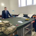 Депутат Госдумы РФ Артём Бичаев посетил мастерскую Умижат Хириясулмагомедовой: как маленькое ателье стало опорой для бойцов СВО