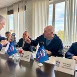Николай Валуев пообщался с жителями Карачева на приеме граждан