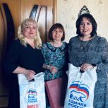 Партийцы поздравили ветерана с днем рождения
