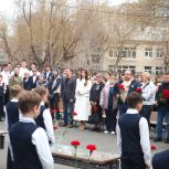 В честь погибших бойцов СВО в Тюмени открыли мемориальные доски
