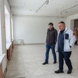 Ремонтные работы в школах округа проконтролировал Алексей Севастьянов