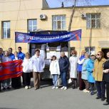 Тракторозаводские единороссы приняли активное участие в организации и отправке гуманитарного груза