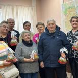 Единороссы Южного округа вручили более 1000 куличей общественным организация, участникам СВО и раненным в военный госпиталь