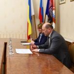 Глава Ростова-на-Дону Александр Скрябин встретился с руководителем донского регионального штаба «Молодой Гвардии Единой России» Николаем Ромашенко