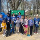 В Инкермане и селе Хмельницком прошли субботники