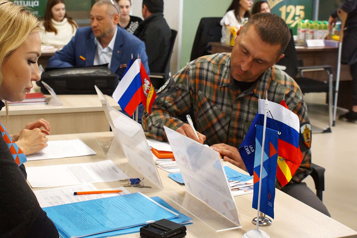 Единороссы организовали и провели для участников СВО Агроярмарку