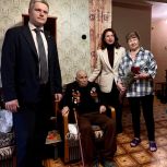 Депутат Госдумы Ирина Панькина поздравила с 99-летием ветерана ВОВ