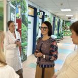 Татьяна Буцкая посетила окружную клиническую больницу Ханты-Мансийска