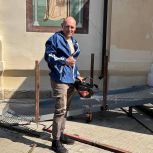 Партиец установил пандус к храму в Горшечном