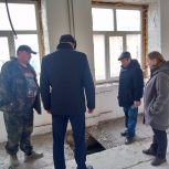 «Партийный десант» «Единой России» проверил  капитальный ремонт в школе села Долгий Мост