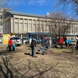 Ирбитские партийцы провели субботник на территории муниципалитета