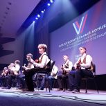 «Единая Россия» провела в Омске юбилейный благотворительный концерт в поддержку бойцов СВО