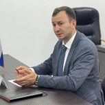 В Региональной общественной приемной Председателя партии состоялся личный прием граждан Уполномоченного по защите прав предпринимателей в РИ Зелимхана Дзаурова с участием генерального директора ООО «Газпром межрегионгаз Назрань» Альберта Льнова