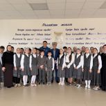 «Единая Россия» провела в Чечне просветительские акции для школьников ко Дню чеченского языка