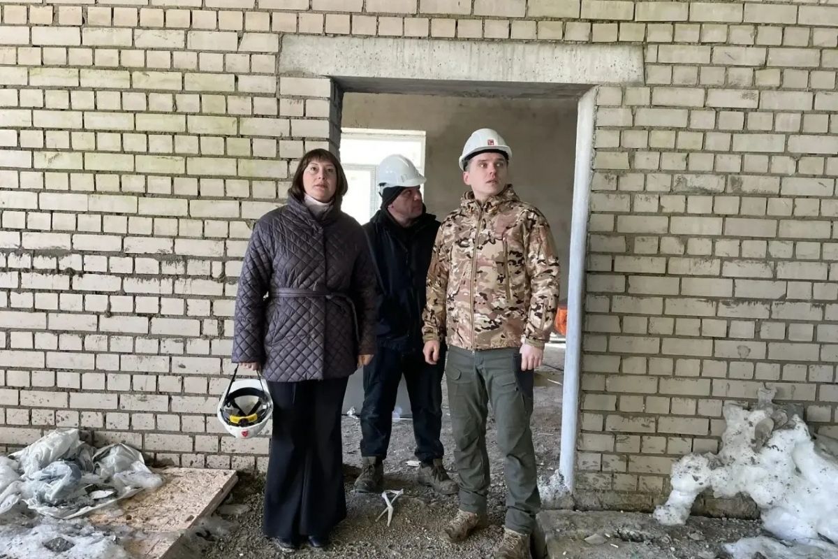 В Коношском районе продолжается строительство нового здания школы