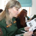 В штабе общественной поддержки «Единой России» на «Диктанте Победы» иркутяне проверили свои знания