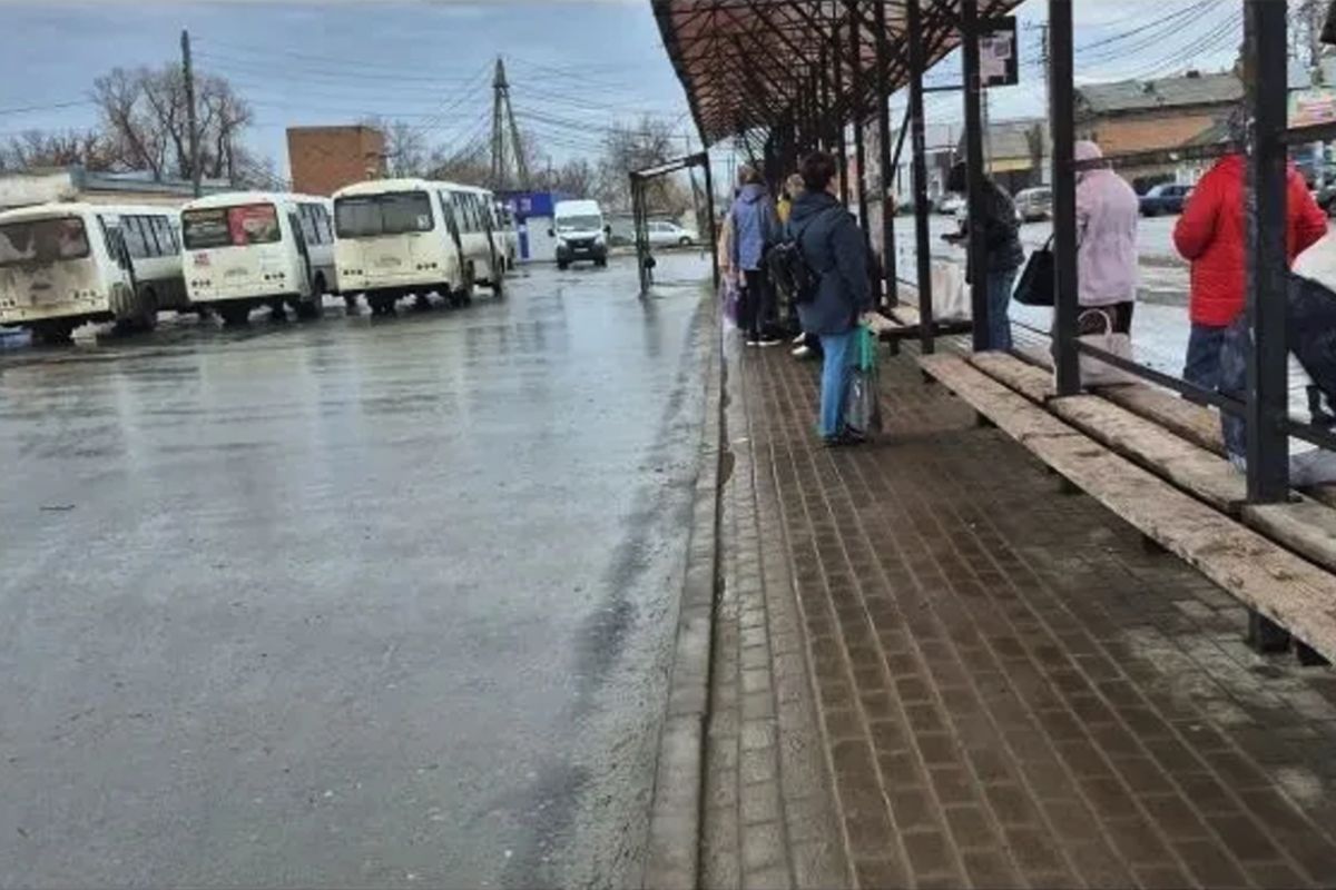 В Вольске ведется партийный контроль за уборкой общественных территорий