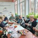 Волонтеры «Единой России» в Аркадаке провели мастер-класс по изготовлению Георгиевских лент