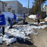 «Антипаводок»: активисты «Единой России» помогли обезопасить детский сад в Сернурском округе