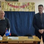 Партийцы взяли на контроль просьбы жителей поселка Новозаречный