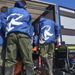 «Единая Россия» направила в пострадавшие районы Дагестана 320 тонн гумпомощи