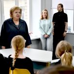 В Озёрске с учащимися провели разговор о женском здоровье