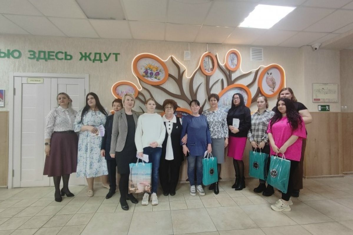 Поныровские партийцы поддержали будущих мам