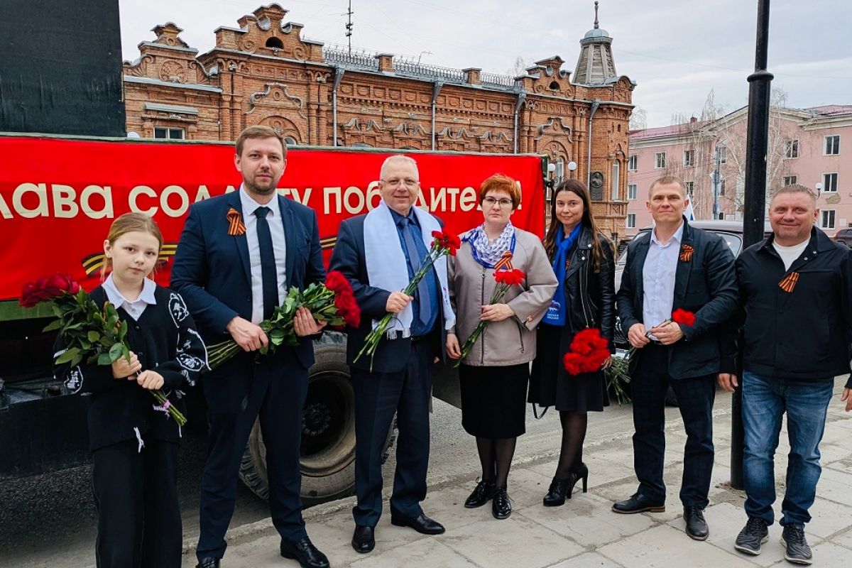 Автопробег Победы с участием ретро автомобилей прошел в Бийске