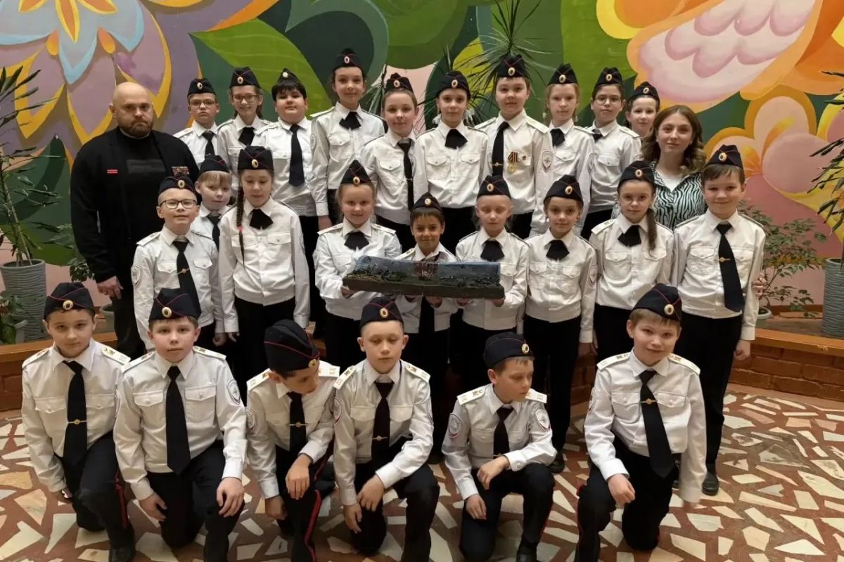 Сыктывкарская школа примет участие в конкурсе военно-исторических диорам благодаря помощи партийца
