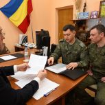 Председатель Законодательного Собрания Ростовской области Александр Ищенко провел личный прием граждан в донской столице