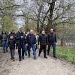 В Октябрьском районе Ростова-на-Дону при участии активистов «Единой России» провели весенний субботник