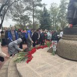 Оренбуржцы почтили память детей войны