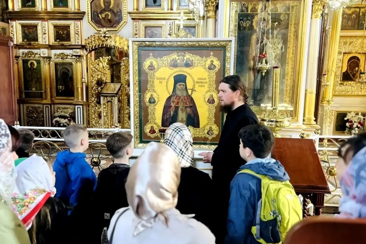 «Единая Россия» организовала для школьников Иваново экскурсию в действующий храм