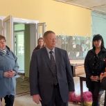 Николай Панков встретился с коллективом школы в Аткарске по вопросам качества ремонта