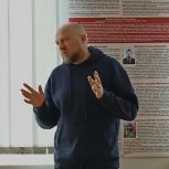 Память, честь, долг: в Белгороде состоялась встреча студентов с участником спецоперации