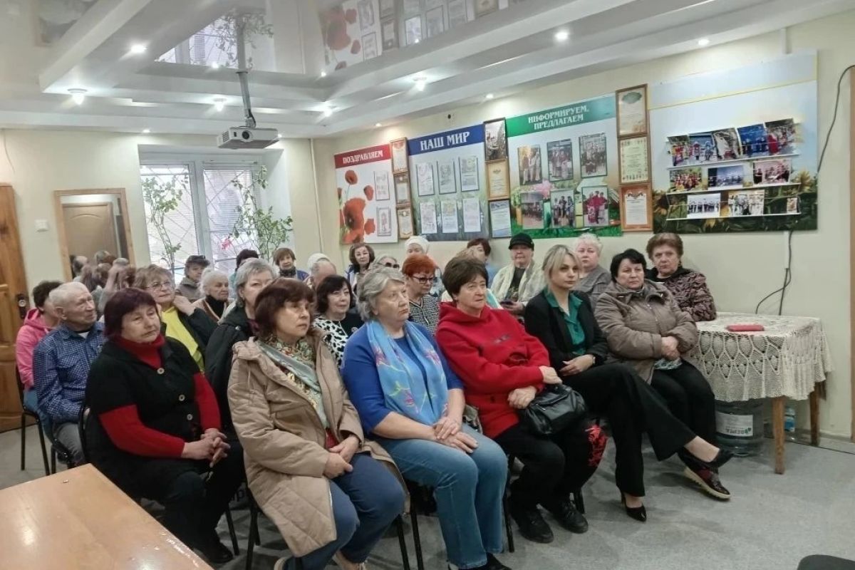 Активисты партпроекта «Школа ЖКХ» обсудили с представителями старшего поколения вопросы жилищного просвещения, обновления законодательства и реализации Народной программы партии «Единая Россия»