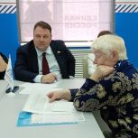 "Жилищный четверг" прошел с участием депутата Госдумы Артема Кирьянова