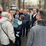 Встречи с людьми, помощь участникам СВО: кандидаты предварительного голосования «Единой России» работают в избирательных округах