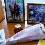 В Мегионе по инициативе «Единой России» открылась выставка «Мы памятью своей сильны»