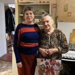 В рамках партпроекта «Старшее поколение» партийцы поздравили долгожителей с юбилеями
