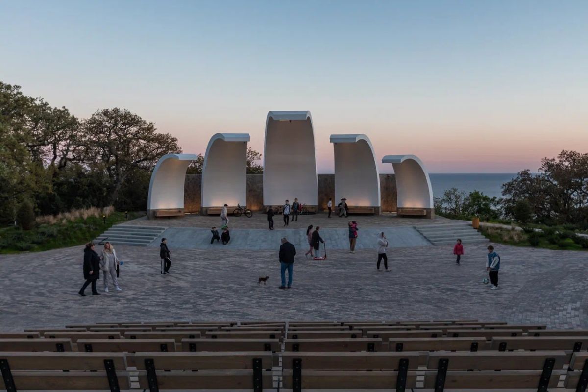 В 2026 году в Крыму благоустроят 196 общественных и дворовых территорий