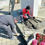 В поселке Смолино Советского района начались работы по комплексному ремонту мемориала ВОВ
